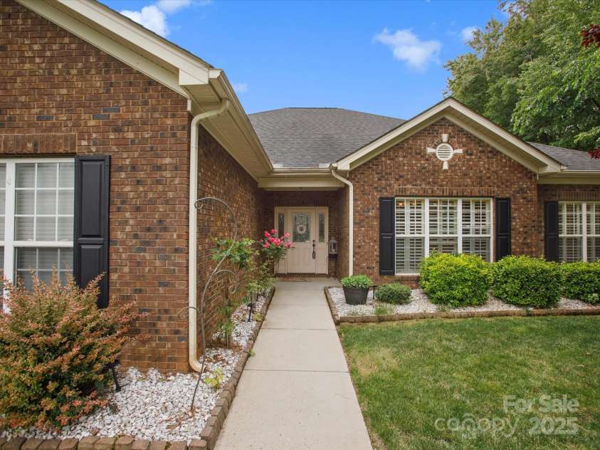 416 Zelkova Street, York, SC 29745.  MLS# CAR4213319, YatesRealty ID 19434. 