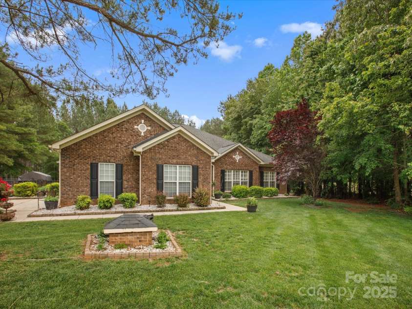 416 Zelkova Street, York, SC 29745.  MLS# CAR4213319, YatesRealty ID 19434. 