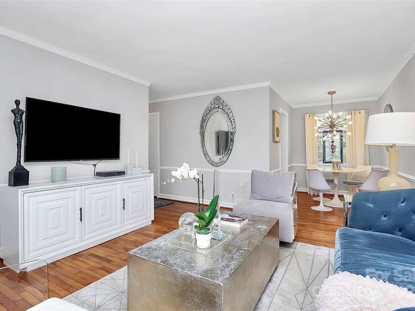 1817 Jameston Drive, Charlotte, NC 28209.  MLS# CAR4232844, YatesRealty ID 19435. 