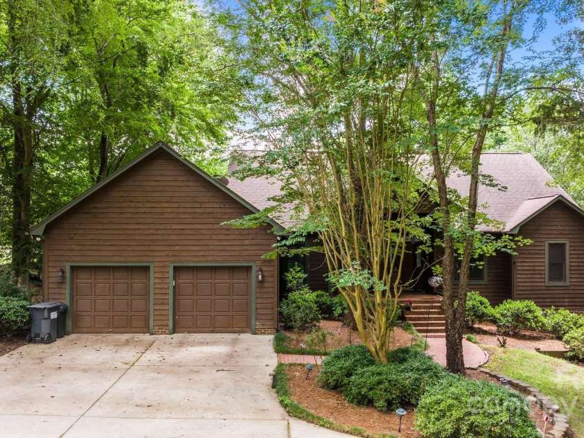 307 Stillwater Road, Troutman, NC 28166.  MLS# CAR4242313, YatesRealty ID 19436. 