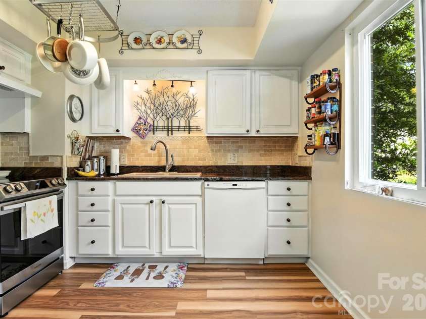157 Whittington Ridge Drive, Taylorsville, NC 28681.  MLS# CAR4378255, YatesRealty ID 19438. 