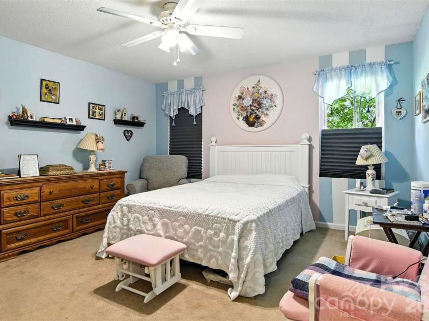 157 Whittington Ridge Drive, Taylorsville, NC 28681.  MLS# CAR4378255, YatesRealty ID 19438. 