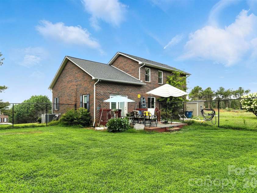157 Whittington Ridge Drive, Taylorsville, NC 28681.  MLS# CAR4378255, YatesRealty ID 19438. 
