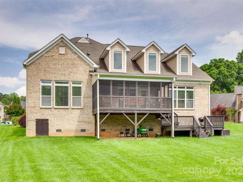 308 Hollister Estates Drive, Waxhaw, NC 28173.  MLS# CAR4254412, YatesRealty ID 19438. 