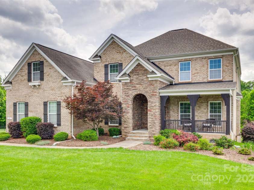 308 Hollister Estates Drive, Waxhaw, NC 28173.  MLS# CAR4254412, YatesRealty ID 19438. Welcome to 308 Hollister Estates Drive!