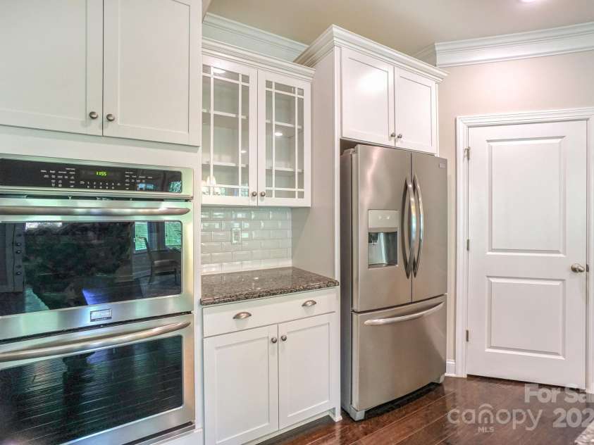 135 Canoe Pole Lane, Mooresville, NC 28117.  MLS# CAR4254258, YatesRealty ID 19439. 