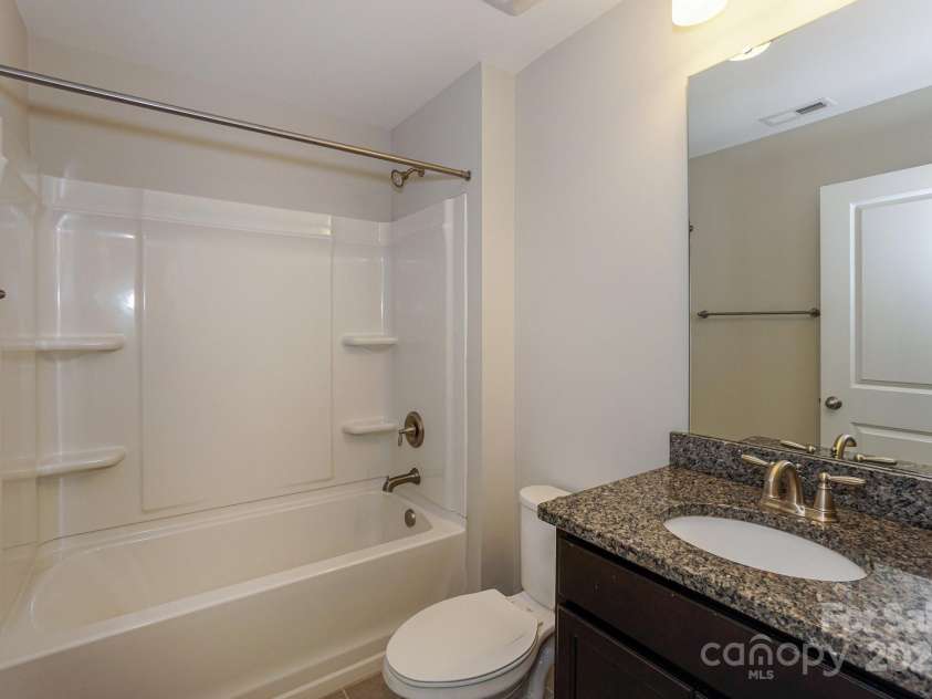 135 Canoe Pole Lane, Mooresville, NC 28117.  MLS# CAR4254258, YatesRealty ID 19439. Bathroom 4