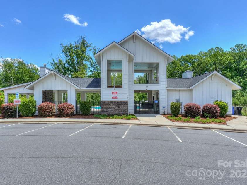 135 Canoe Pole Lane, Mooresville, NC 28117.  MLS# CAR4254258, YatesRealty ID 19439. Clubhouse