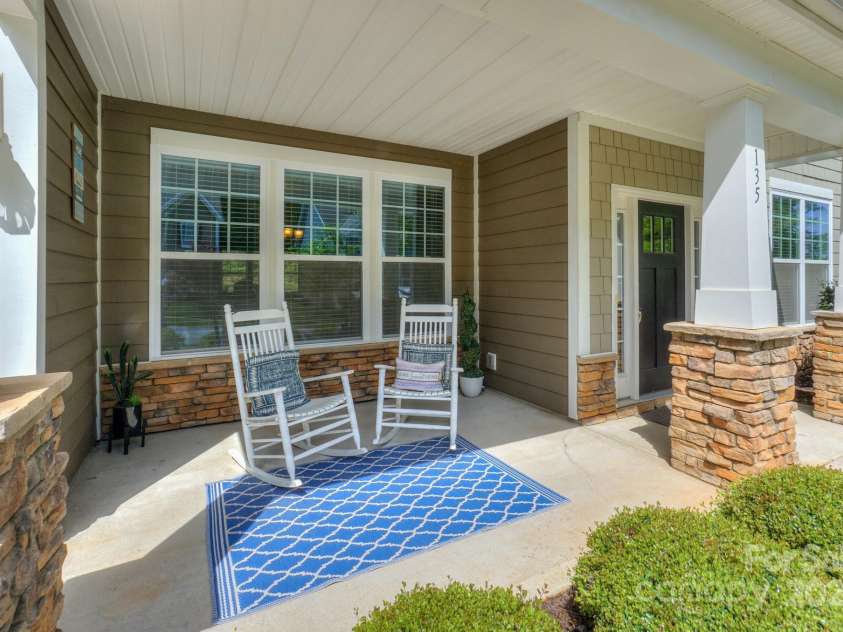 135 Canoe Pole Lane, Mooresville, NC 28117.  MLS# CAR4254258, YatesRealty ID 19439. Covered Front Porch