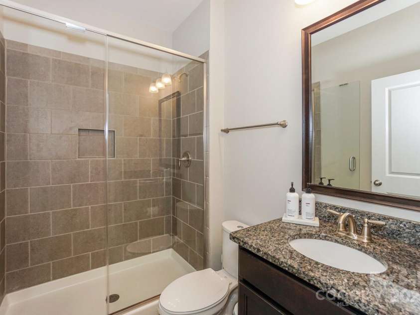 135 Canoe Pole Lane, Mooresville, NC 28117.  MLS# CAR4254258, YatesRealty ID 19439. Full bath on main