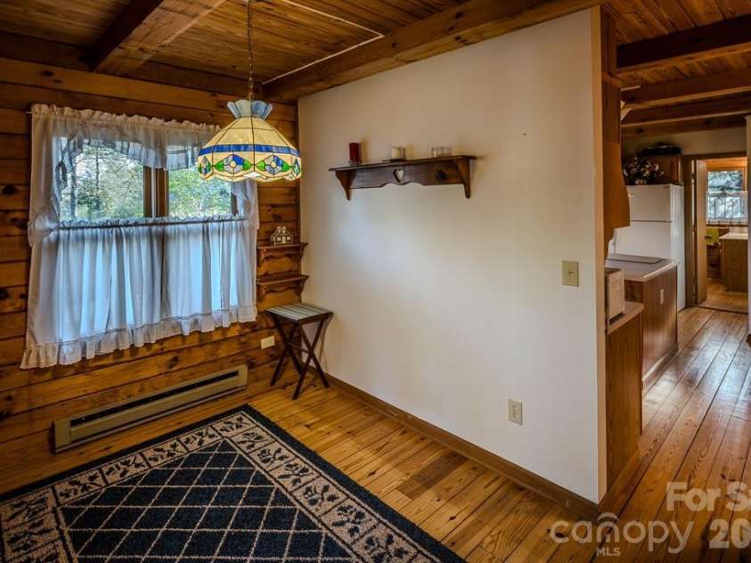 86 Hickory Lane, Newland, NC 28657.  MLS# CAR4378825, YatesRealty ID 19439. 