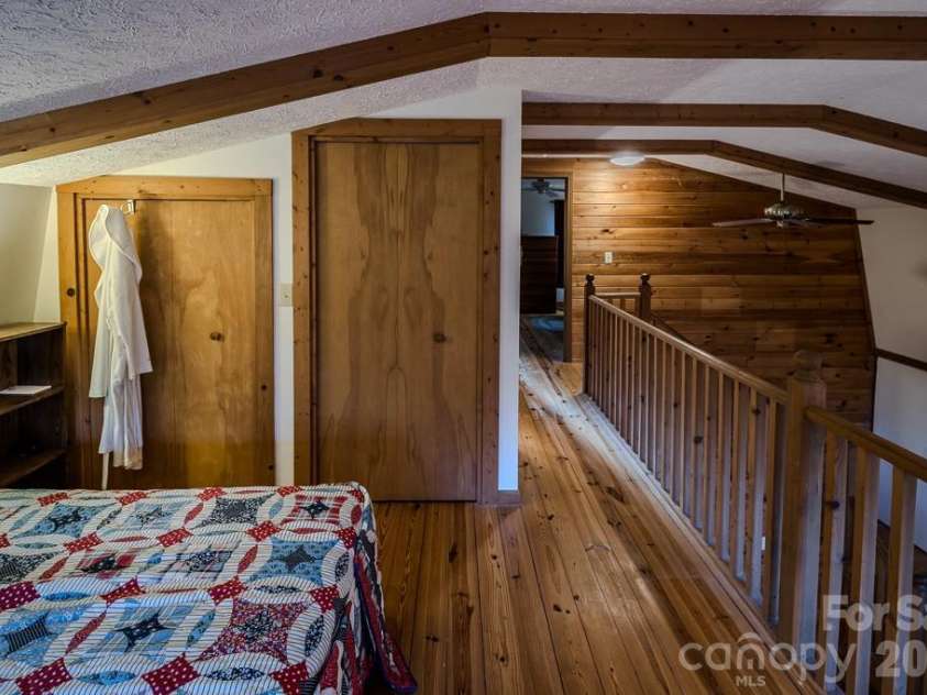 86 Hickory Lane, Newland, NC 28657.  MLS# CAR4378825, YatesRealty ID 19439. 