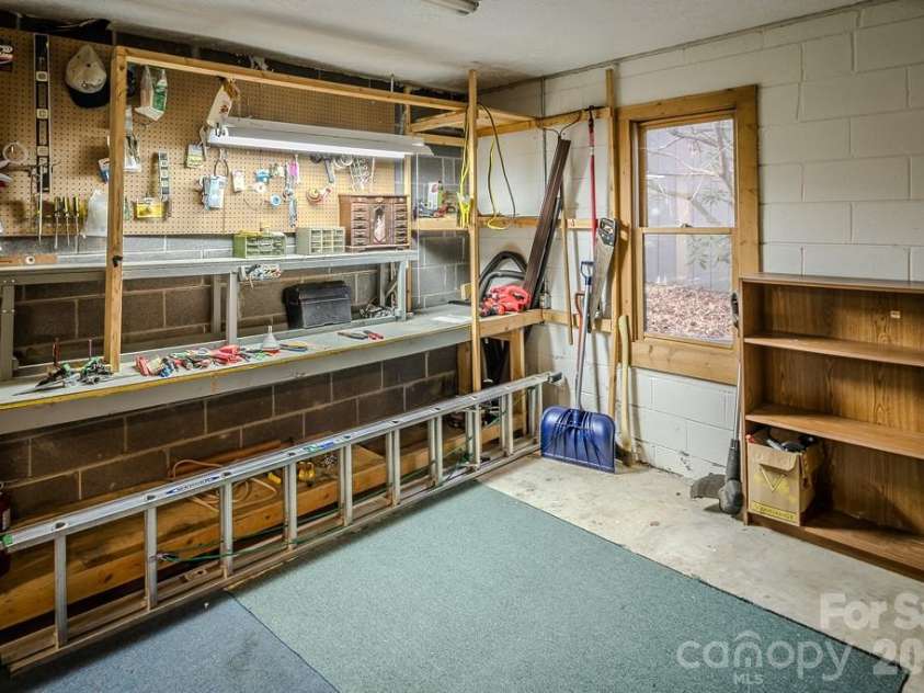 86 Hickory Lane, Newland, NC 28657.  MLS# CAR4378825, YatesRealty ID 19439. Workshop/hobby space