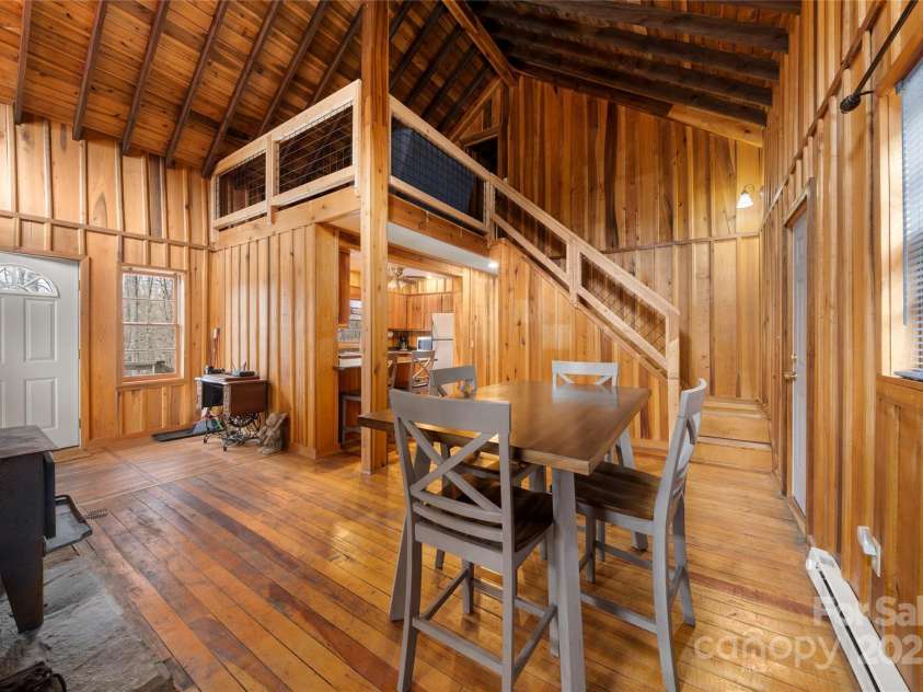 210 Bear Pen Road, Burnsville, NC 28714.  MLS# CAR4331746, YatesRealty ID 1944. 