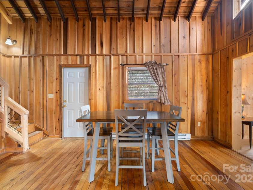 210 Bear Pen Road, Burnsville, NC 28714.  MLS# CAR4331746, YatesRealty ID 1944. 