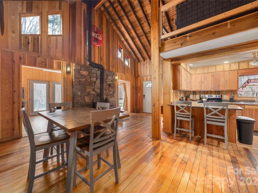 210 Bear Pen Road, Burnsville, NC 28714.  MLS# CAR4331746, YatesRealty ID 1944. 