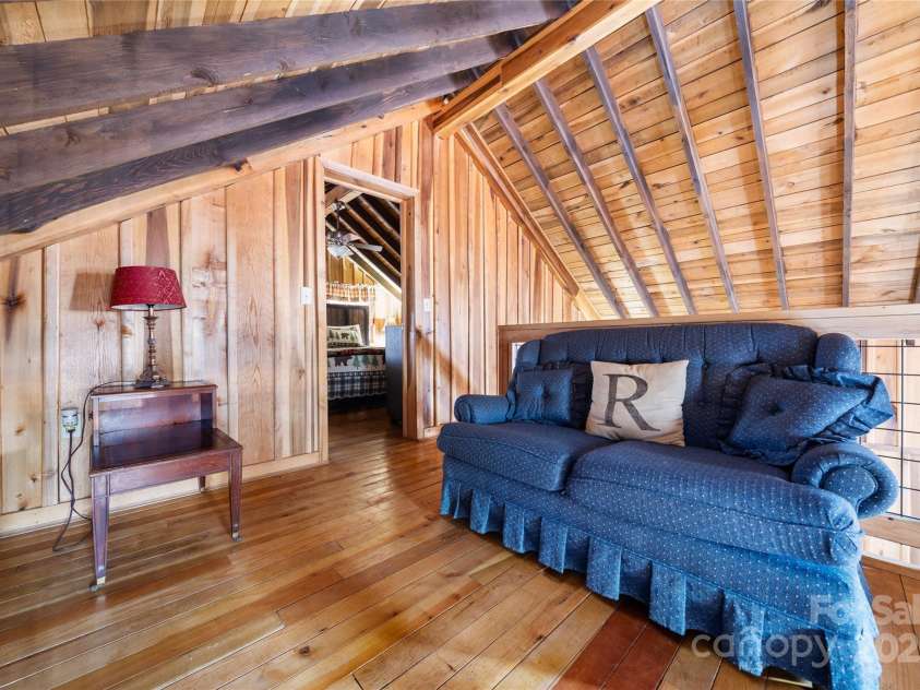 210 Bear Pen Road, Burnsville, NC 28714.  MLS# CAR4331746, YatesRealty ID 1944. 