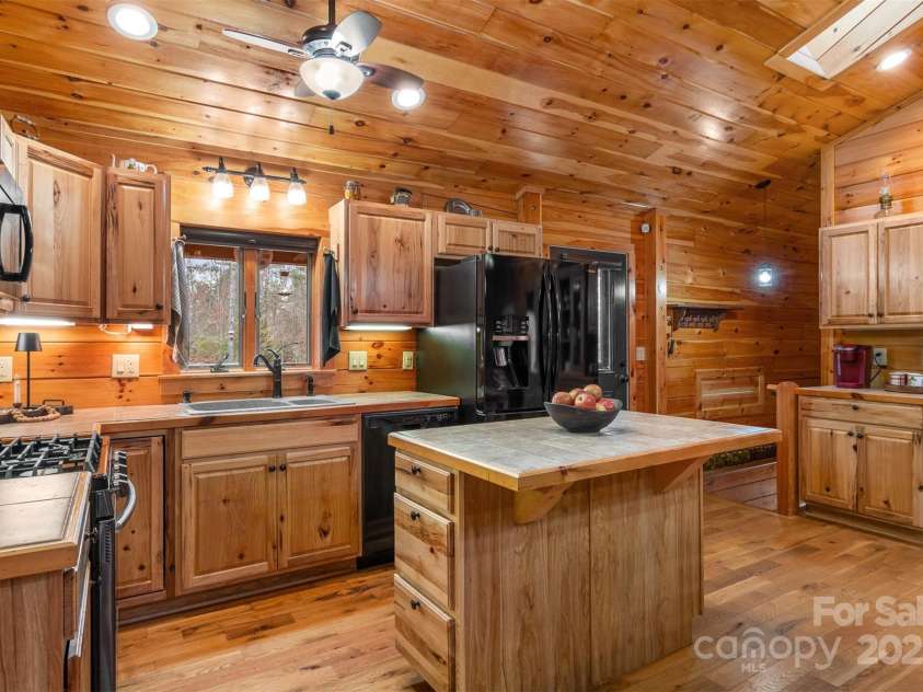 2257 Quiet Creek Lane, Lenoir, NC 28645.  MLS# CAR4292130, YatesRealty ID 1944. 