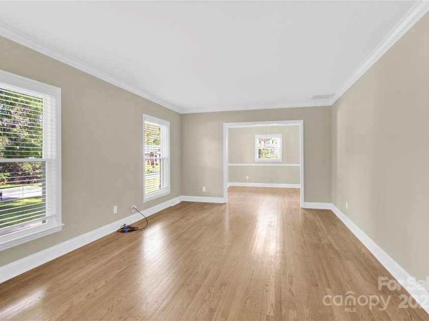 6600 Knightswood Drive, Charlotte, NC 28226.  MLS# CAR4249249, YatesRealty ID 1944. 