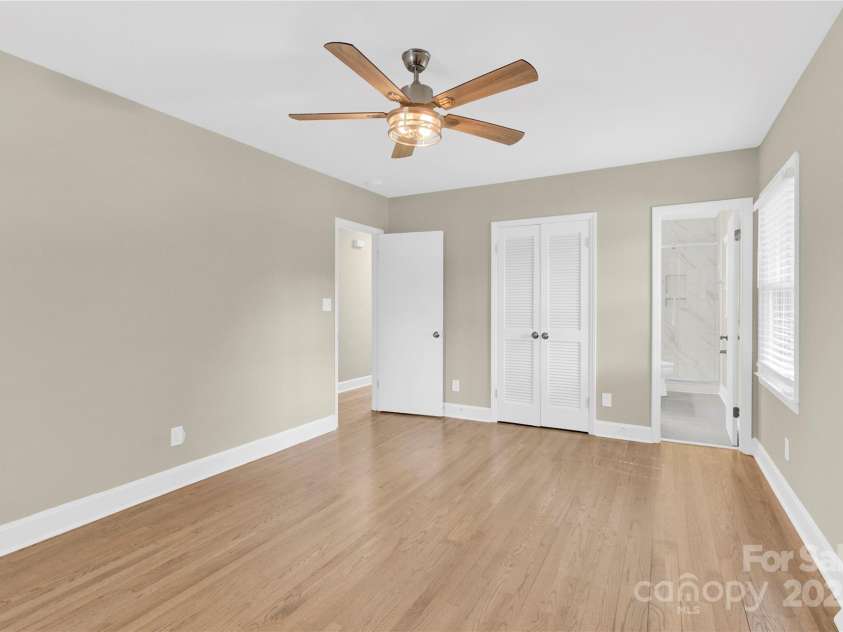 6600 Knightswood Drive, Charlotte, NC 28226.  MLS# CAR4249249, YatesRealty ID 1944. 