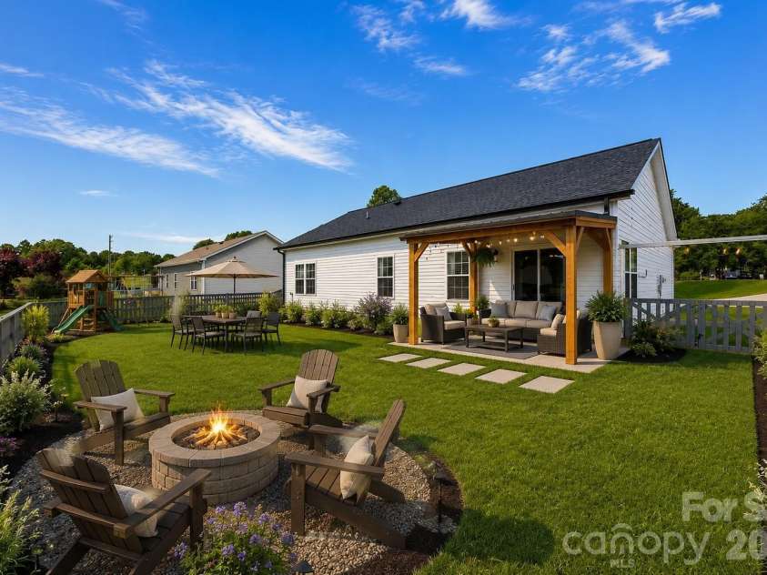 120 Elmwood Road, Statesville, NC 28625.  MLS# CAR4378515, YatesRealty ID 19441. 