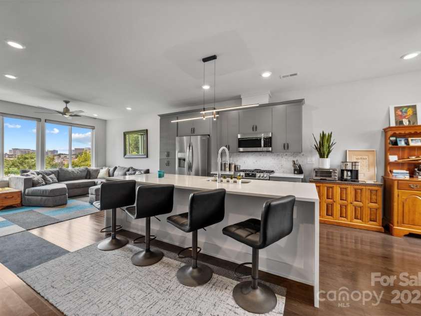 919 Cityscape Drive, Charlotte, NC 28205.  MLS# CAR4263066, YatesRealty ID 19441. 