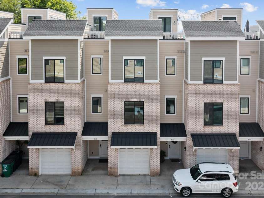 919 Cityscape Drive, Charlotte, NC 28205.  MLS# CAR4263066, YatesRealty ID 19441. 