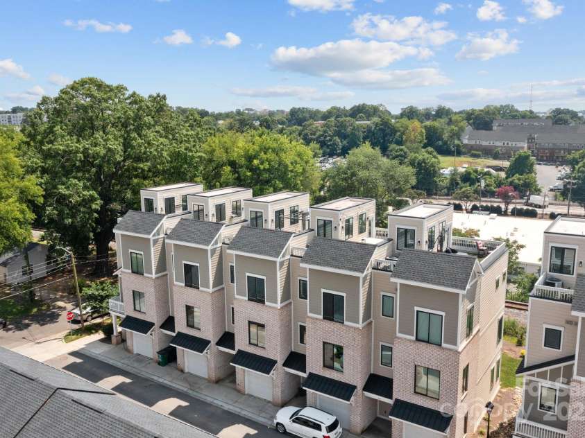 919 Cityscape Drive, Charlotte, NC 28205.  MLS# CAR4263066, YatesRealty ID 19441. 
