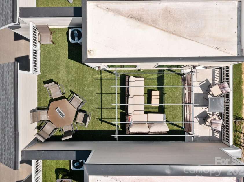 919 Cityscape Drive, Charlotte, NC 28205.  MLS# CAR4263066, YatesRealty ID 19441. Rooftop