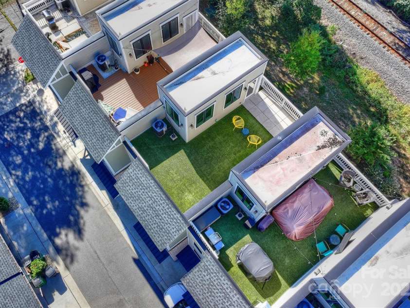 919 Cityscape Drive, Charlotte, NC 28205.  MLS# CAR4313409, YatesRealty ID 19441. Aerial view 