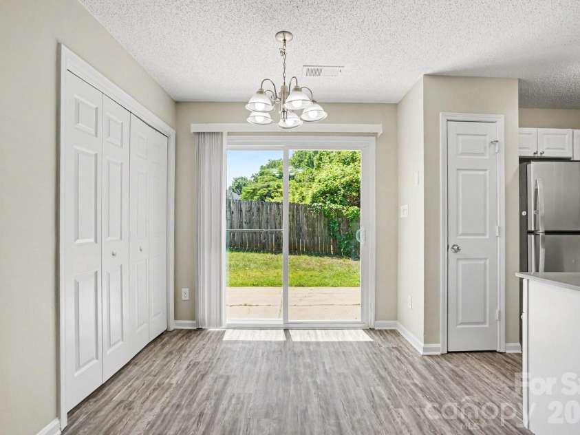 1610 Forest Stream Court, Charlotte, NC 28213.  MLS# CAR4378120, YatesRealty ID 19442. 