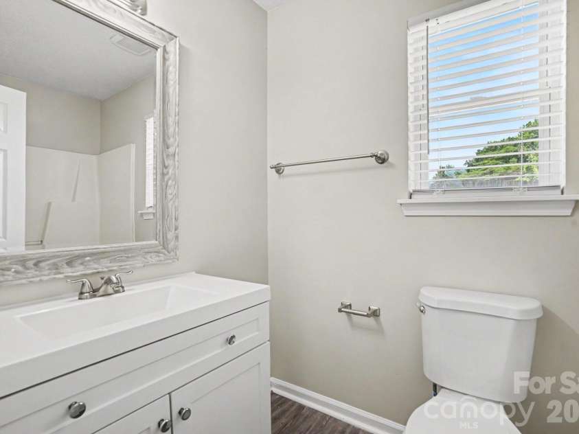 1610 Forest Stream Court, Charlotte, NC 28213.  MLS# CAR4378120, YatesRealty ID 19442. 