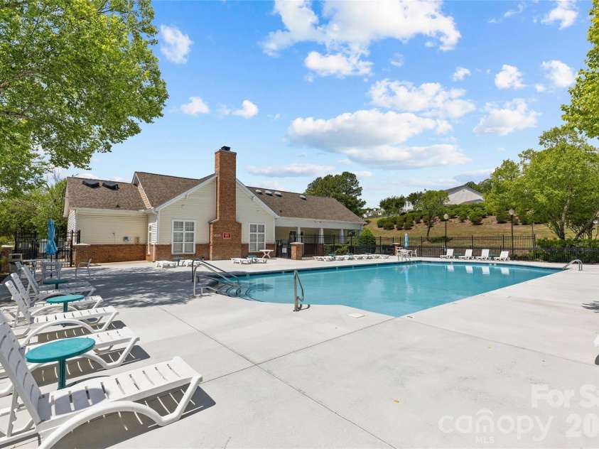 10652 Hill Point Court, Charlotte, NC 28262.  MLS# CAR4378290, YatesRealty ID 19443. Community Pool