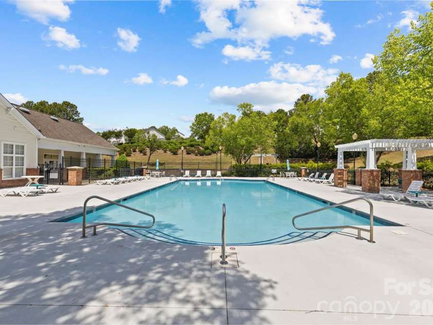 10652 Hill Point Court, Charlotte, NC 28262.  MLS# CAR4378290, YatesRealty ID 19443. Community Pool