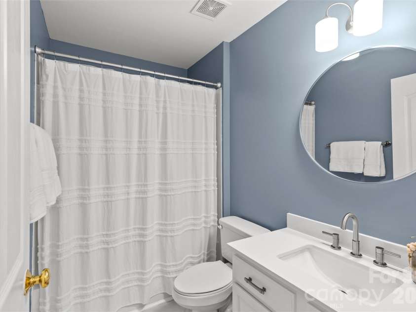 10652 Hill Point Court, Charlotte, NC 28262.  MLS# CAR4378290, YatesRealty ID 19443. Secondary Bath
