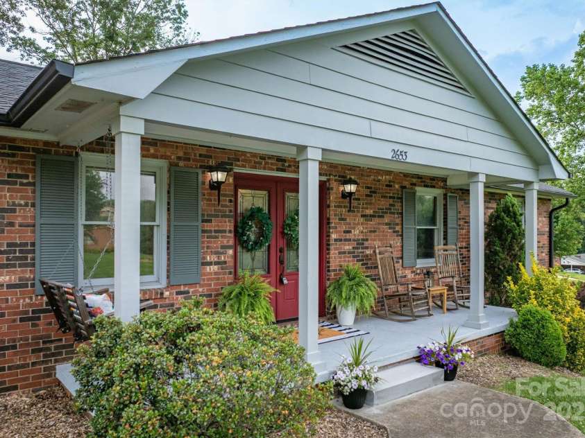 2653 Fairway Acres Circle, Lenoir, NC 28645.  MLS# CAR4264912, YatesRealty ID 19443. Rocking Chair & Porch Swing