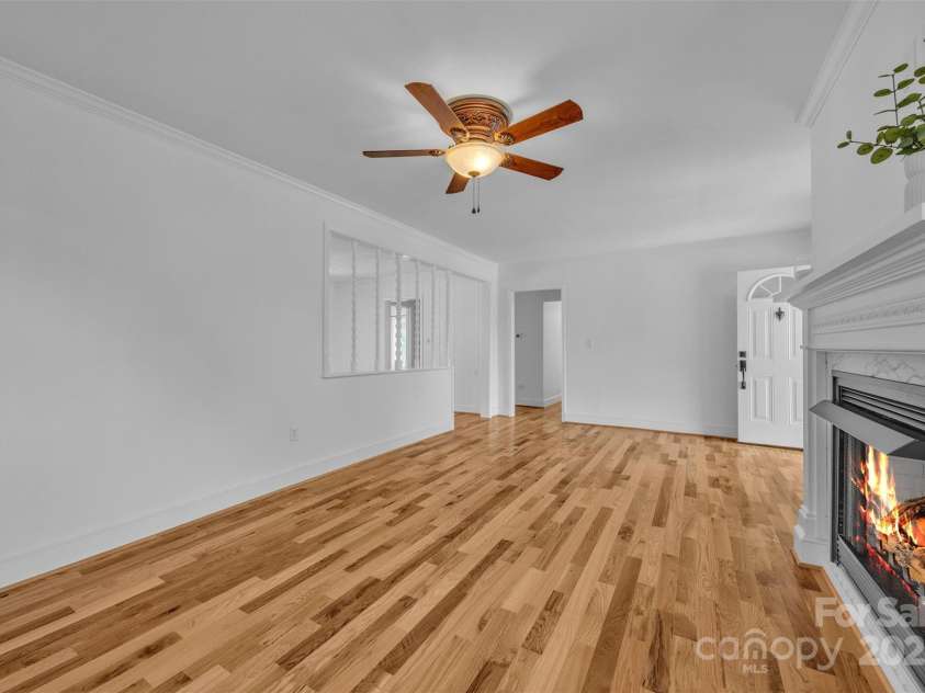 3804 Lippard Lane, Valdese, NC 28690.  MLS# CAR4266483, YatesRealty ID 19444. 
