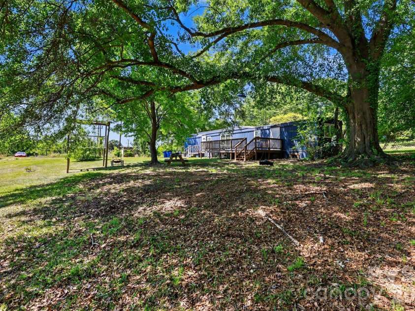 9937 Harwood Lane, Charlotte, NC 28214.  MLS# CAR4378200, YatesRealty ID 19445. 