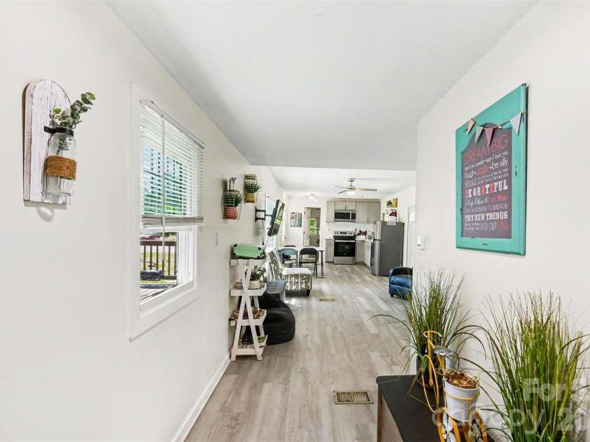 9937 Harwood Lane, Charlotte, NC 28214.  MLS# CAR4378200, YatesRealty ID 19445. Hallway