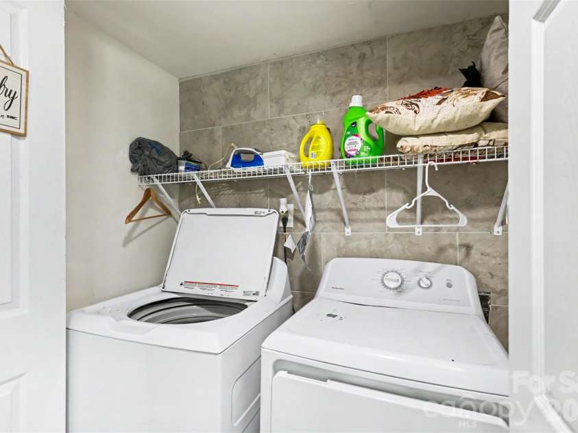 9937 Harwood Lane, Charlotte, NC 28214.  MLS# CAR4378200, YatesRealty ID 19445. Laundry Room