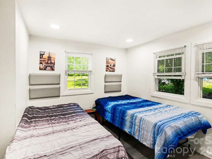 9937 Harwood Lane, Charlotte, NC 28214.  MLS# CAR4378200, YatesRealty ID 19445. Second Bedroom