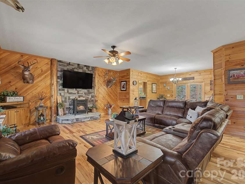 1960 Atoah Road, Robbinsville, NC 28771.  MLS# CAR4379069, YatesRealty ID 19446. 