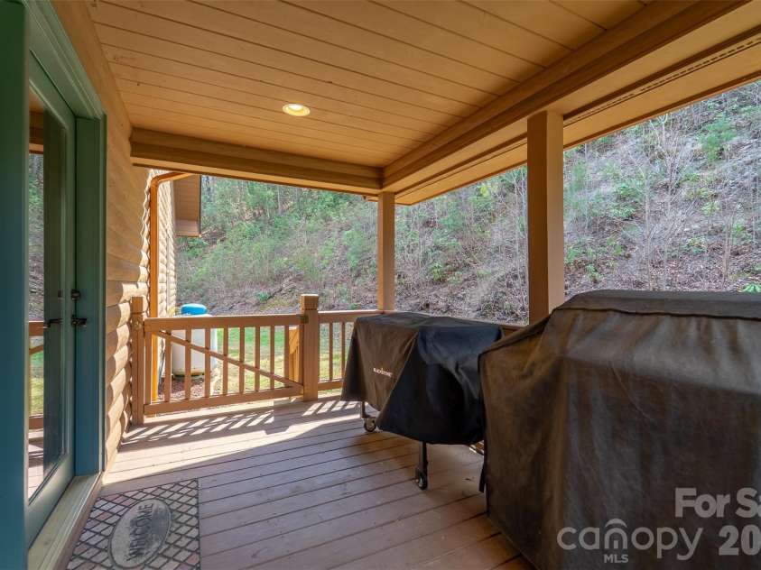 1960 Atoah Road, Robbinsville, NC 28771.  MLS# CAR4379069, YatesRealty ID 19446. 