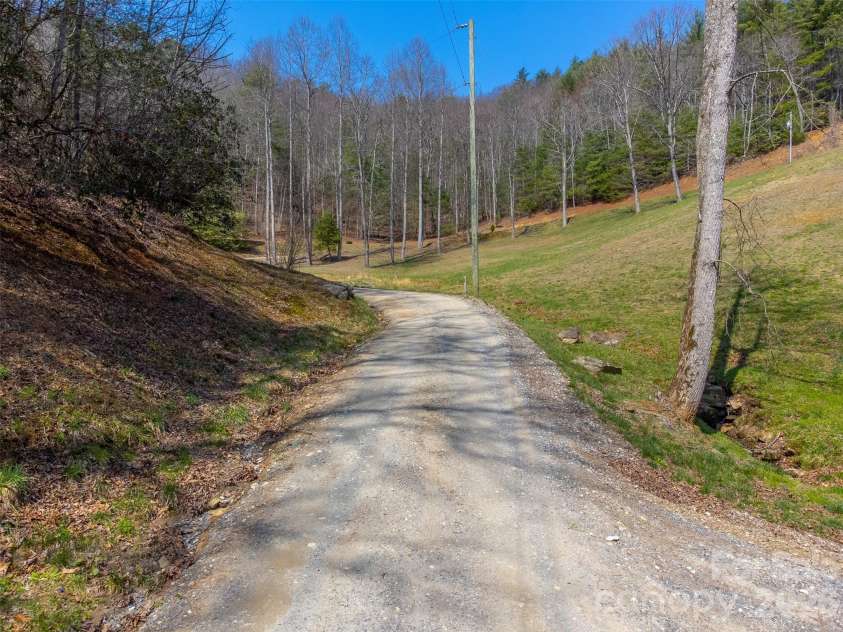 1960 Atoah Road, Robbinsville, NC 28771.  MLS# CAR4379069, YatesRealty ID 19446. 