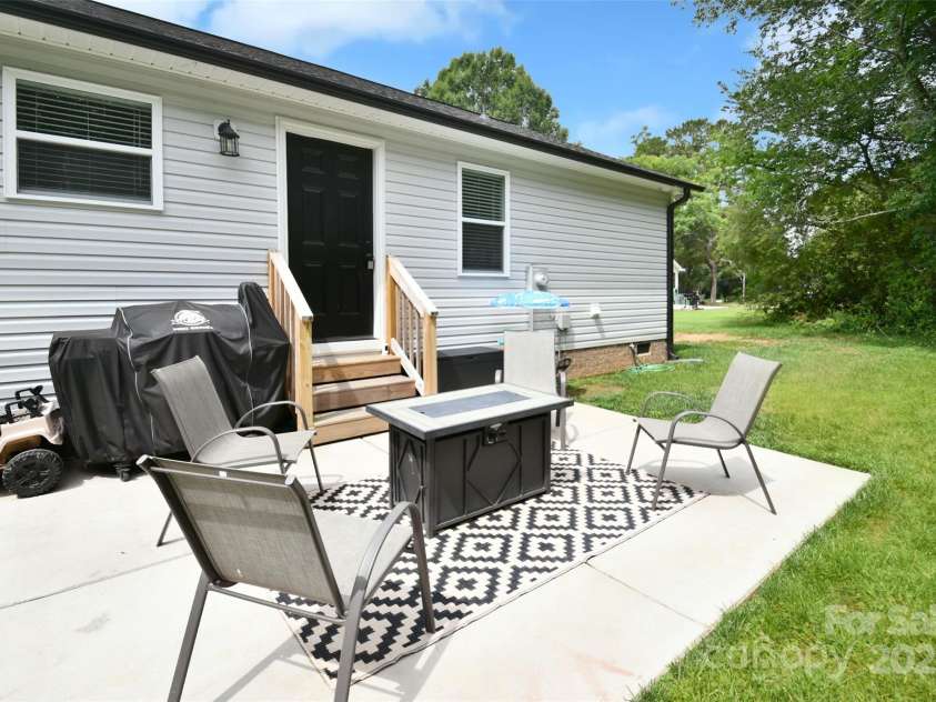 339 Brown Road, China Grove, NC 28023.  MLS# CAR4269663, YatesRealty ID 19446. 