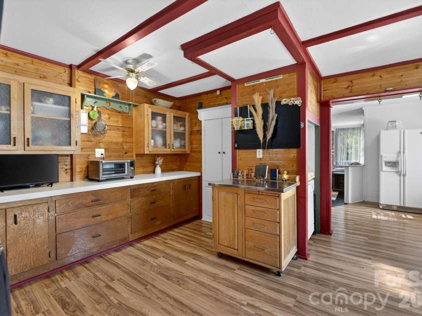 828 Jamestown Road, Morganton, NC 28655.  MLS# CAR4378890, YatesRealty ID 19447. 
