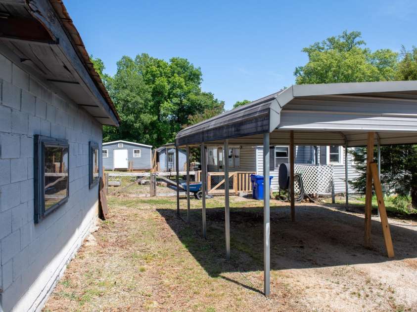 828 Jamestown Road, Morganton, NC 28655.  MLS# CAR4378890, YatesRealty ID 19447. 