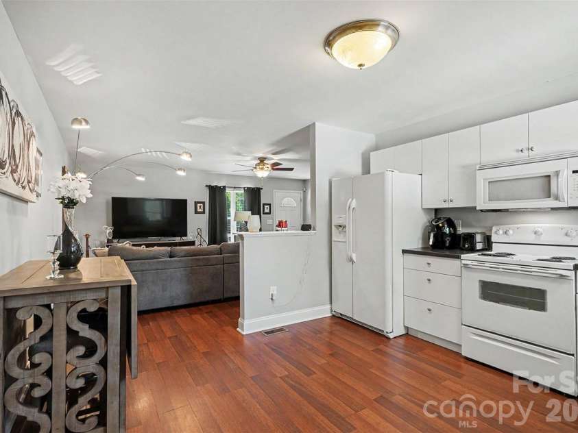 1001 Rainbow Drive, Kannapolis, NC 28081.  MLS# CAR4378923, YatesRealty ID 19449. 