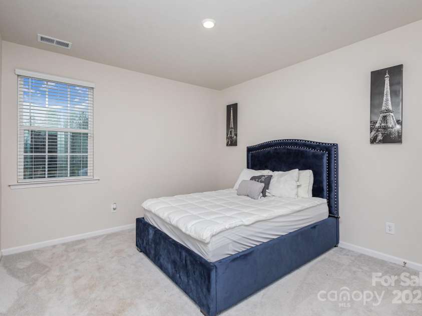 16200 Winfield Hall Drive, Charlotte, NC 28273.  MLS# CAR4237353, YatesRealty ID 19449. Guest Suite Main Level w/ Bathroom