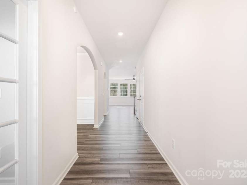 16200 Winfield Hall Drive, Charlotte, NC 28273.  MLS# CAR4313979, YatesRealty ID 19449. 